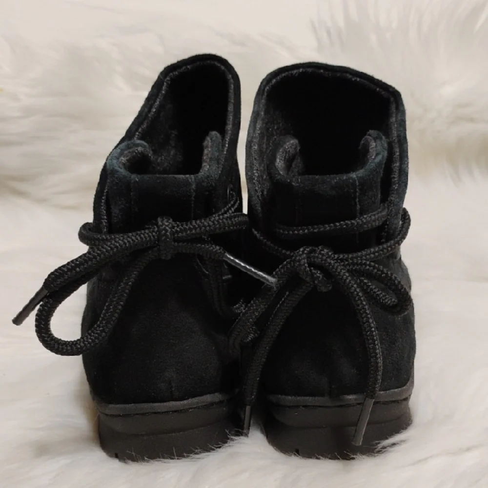 (#95) SALE! B.O.C. Born Black Suede Ankle Booties Sz.7 Hardly Worn
